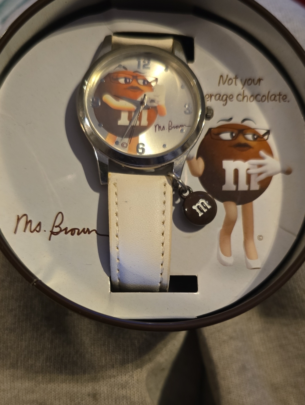 M&M'S Ms. Brown White Strap Charm Watch Authentic